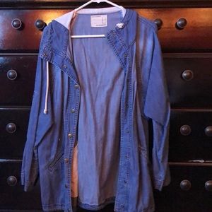 Loose denim jacket
